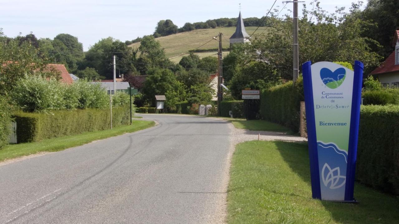 Gite De La Souche Avec Jacuzzi Doudeauville Eksteriør bilde